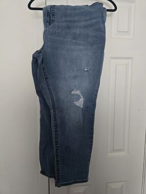 Men's Blue Distressed Denim Jeans